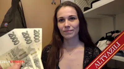 Annemin Gizli Ek İşi: 1. Bölüm