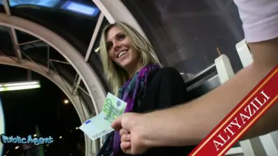 Genç Kızla Plajda Para Karşılığı Sikiş