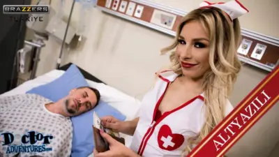 Üvey Annesinin Ellerini Bağlayıp Domaltıyor
