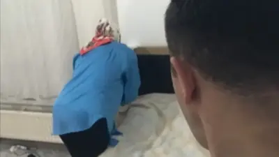 Borcunu Ödemeyen Adamın Türbanlı Karısına Tecavüz Ettiler