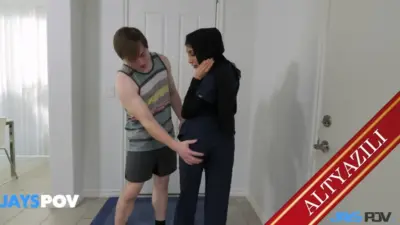 Üvey Baba, Türbanlı Kızını Hamile Bırakıyor