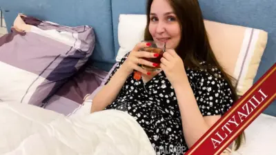 Porno İzleyip Azan Oğlan Uyuyan Annesinin Suratına Boşalıyor