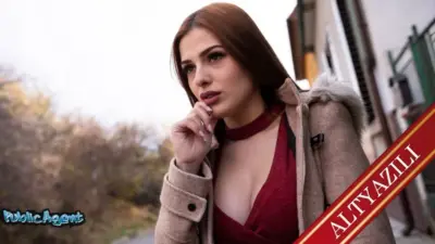 Arkadaşının babasını genç kız pornosu izlerken yakaladı eteği indirdi