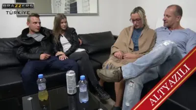 Czech Swinger Son Bölüm: Dayanamayıp Sarışını Götten Sikti